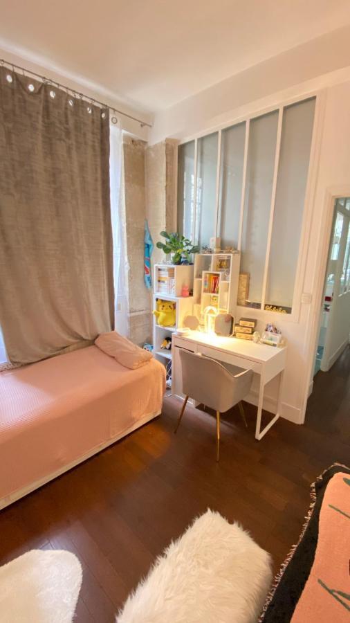 Villa Lepic, Luxury Flat In Montmartre With Private Terrasse-Appartement Entier Párizs Kültér fotó
