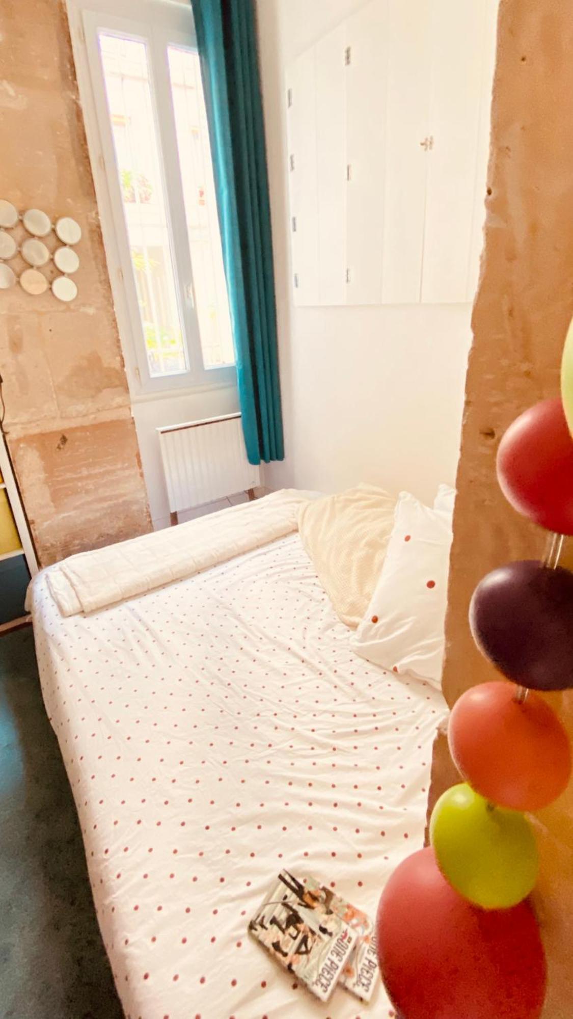 Villa Lepic, Luxury Flat In Montmartre With Private Terrasse-Appartement Entier Párizs Kültér fotó