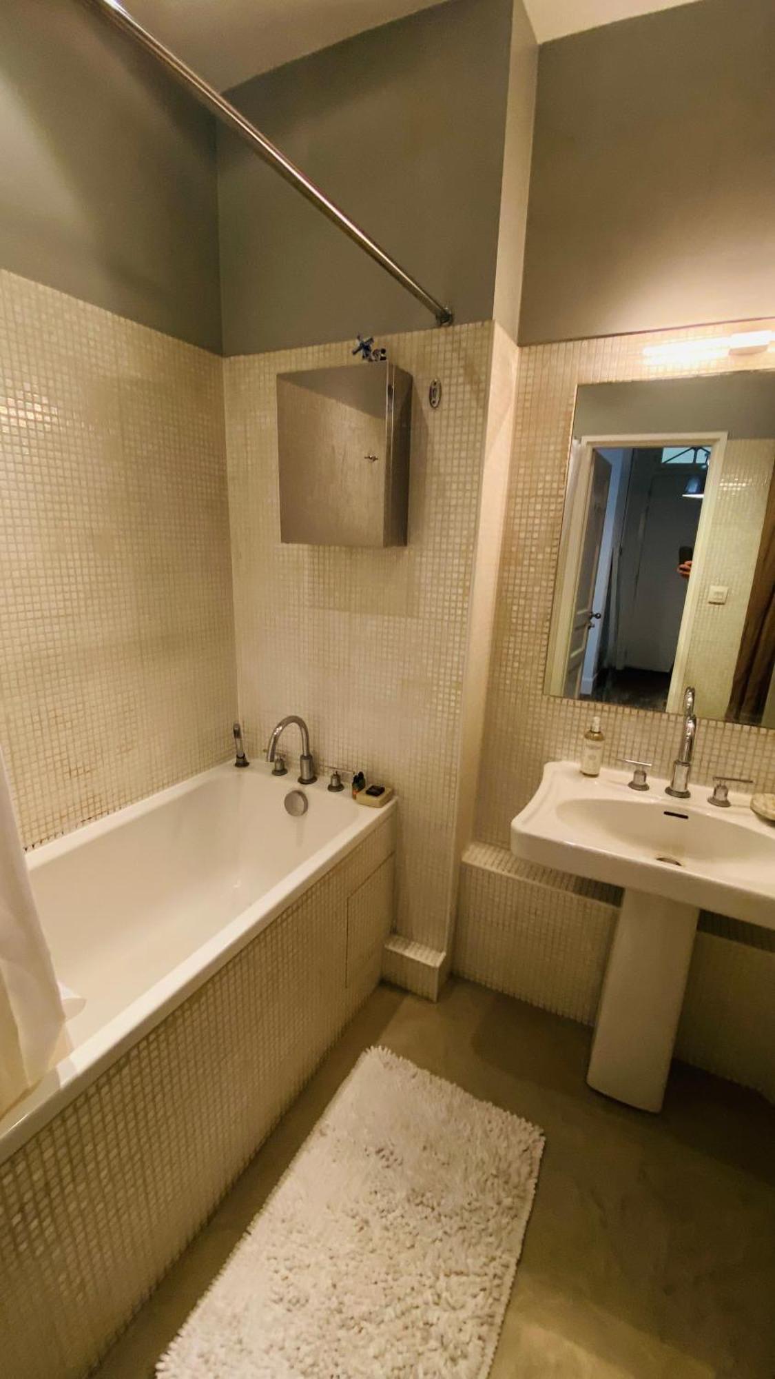 Villa Lepic, Luxury Flat In Montmartre With Private Terrasse-Appartement Entier Párizs Kültér fotó